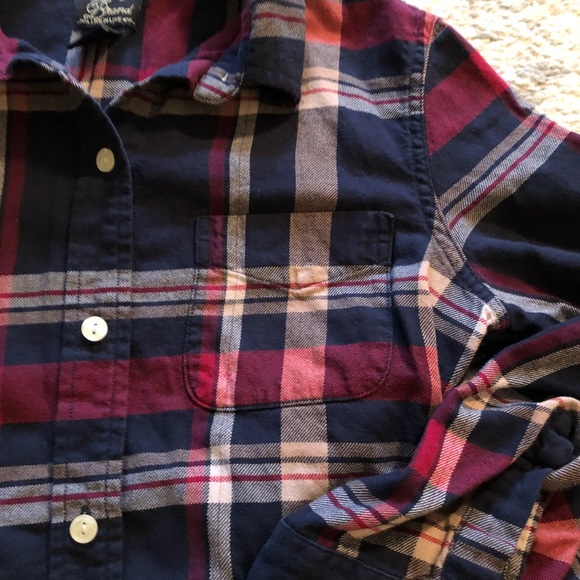 Classic red & blue plaid flannel shirt - Picture 4 of 8